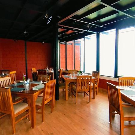 Orange Valley Hills Resort 瓦加蒙 外观 照片